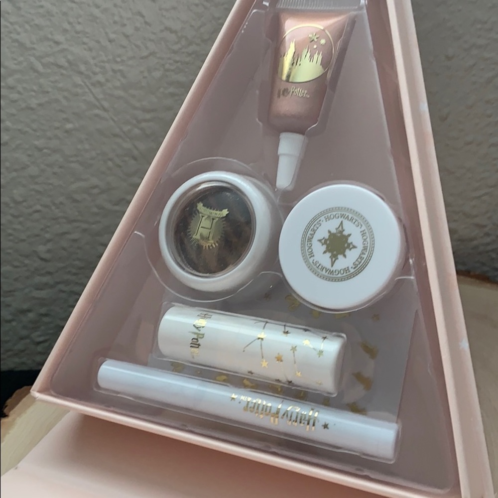 Harry Potter X Ulta Mini Mysteries Vault - Picture 8 of 9